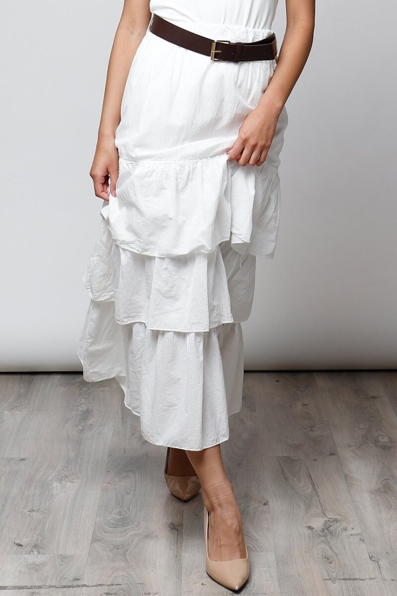 Falda blanca larga con volantes y estilo romántico para mujer