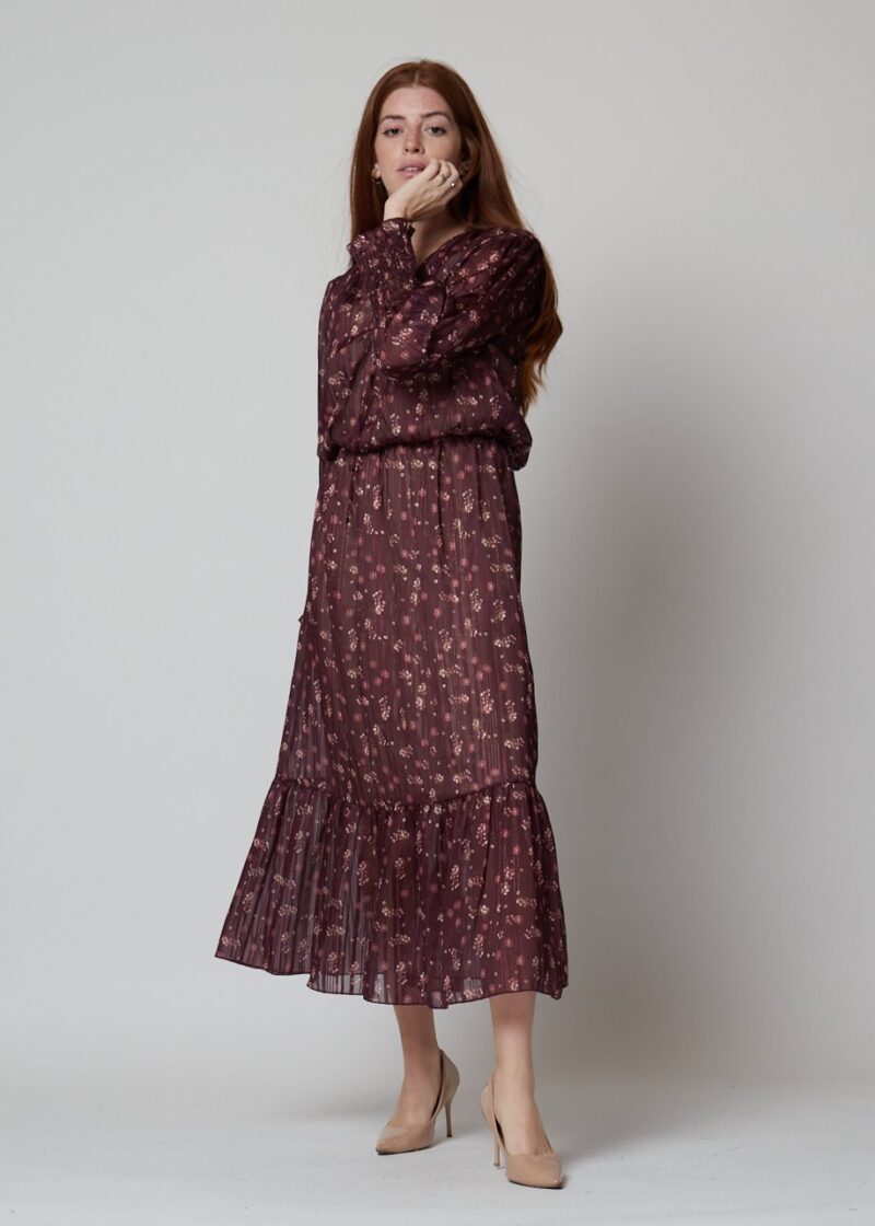 Vestido Louise midi burdeos con estampado floral para mujer, estilo casual chic.