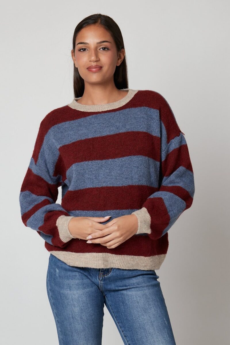 “Jersey de rayas amplias en tonos vino y azul con cuello beige – modelo Ari”